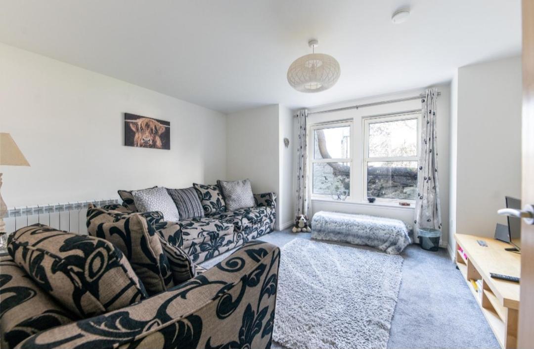 No.3 On The Square Appartement Beauly Buitenkant foto