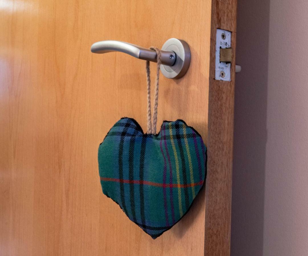 No.3 On The Square Appartement Beauly Buitenkant foto